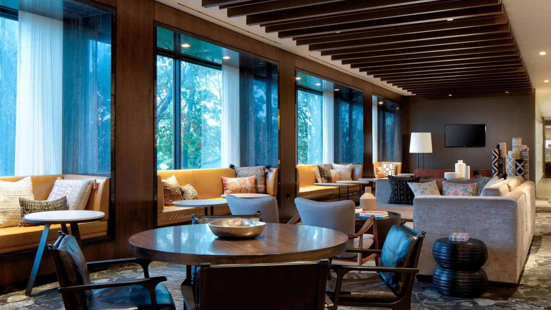 6 Four-Star Hotels in Queens That Actually Deliver