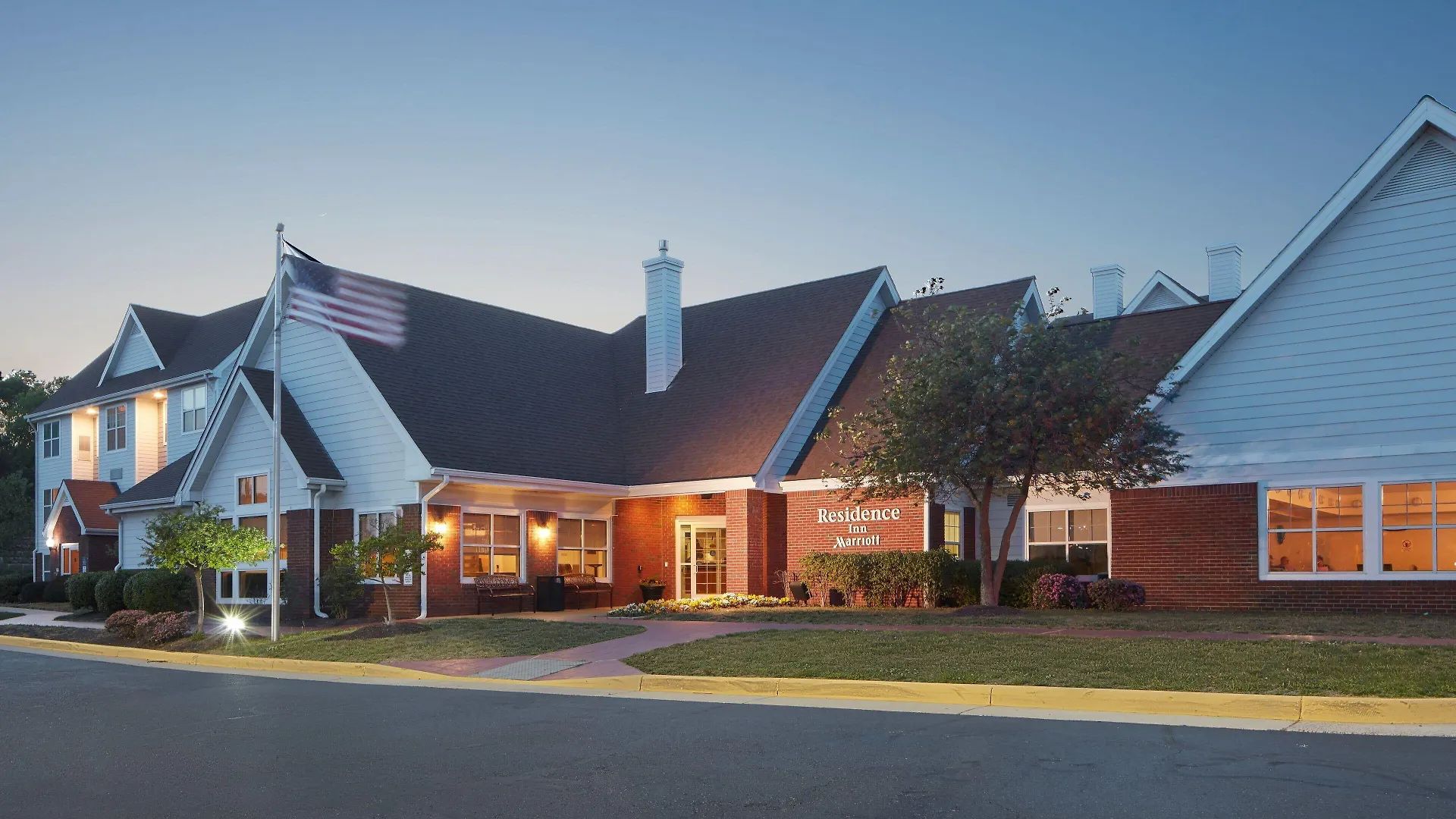 5 Family-Friendly Hotels in Washington D.C. Area for Every Budget