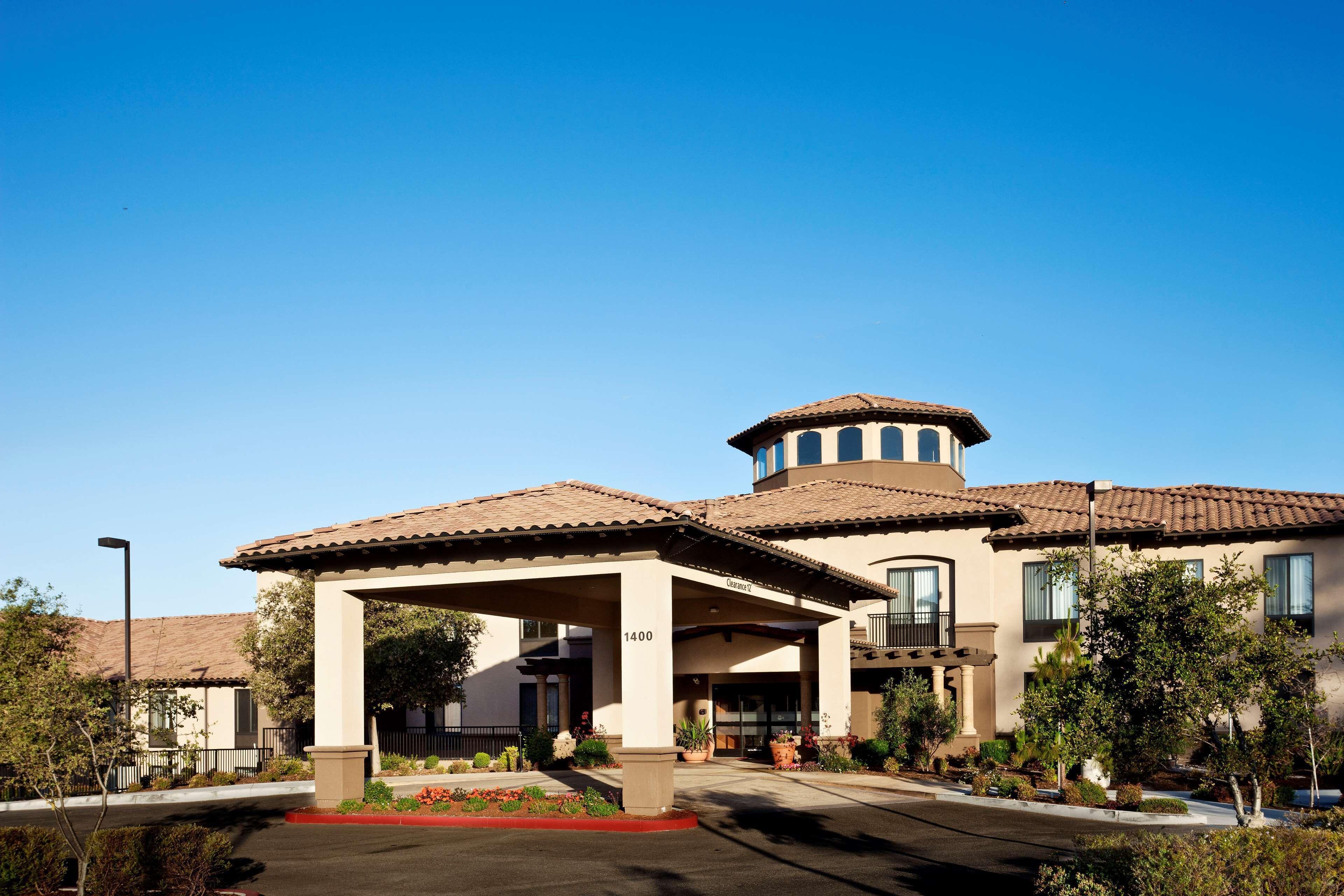 4 Beach Hotels Near Oak Park Heights Shopping Center Reviewed