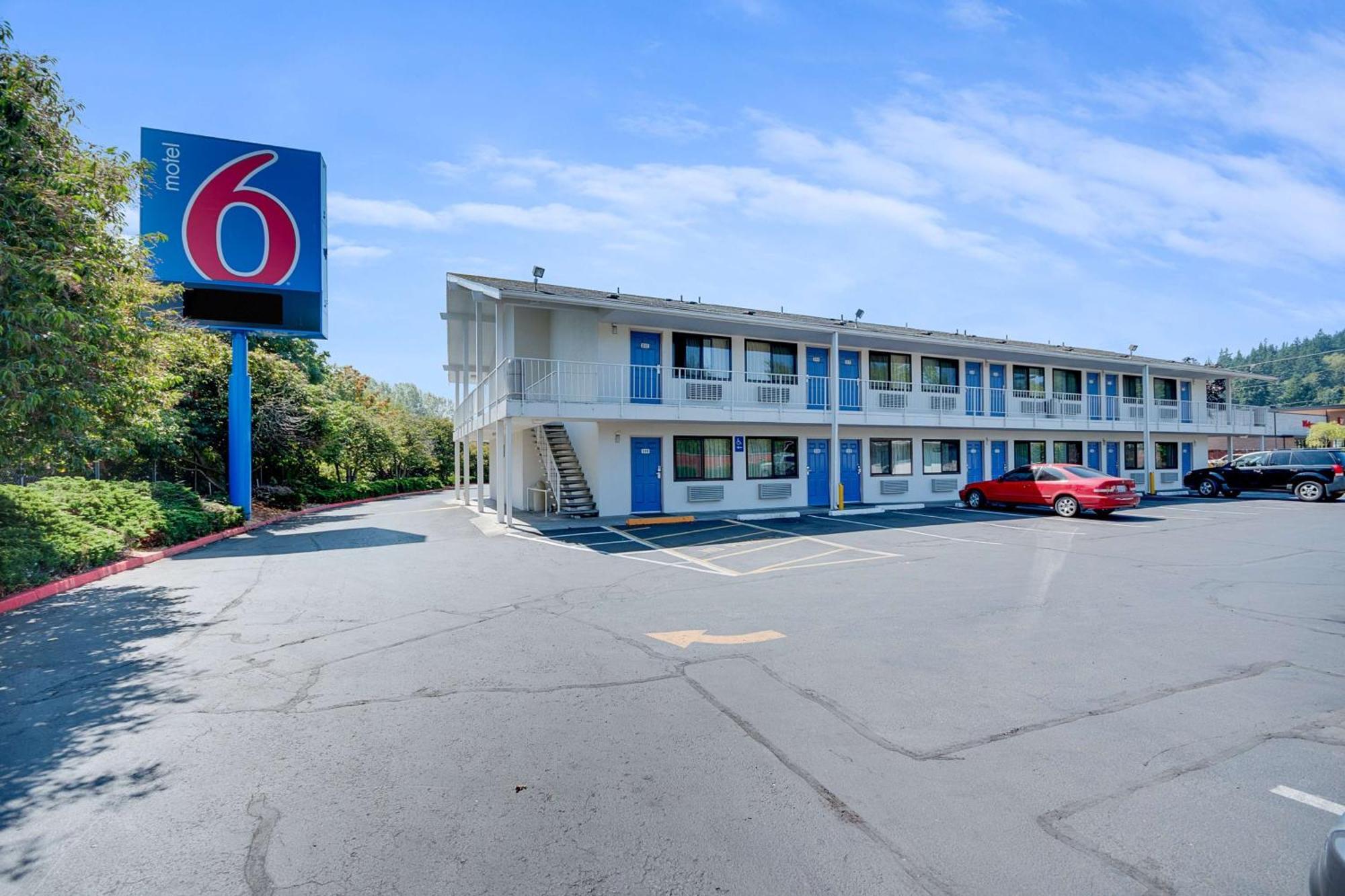 4 Smart Airport Hotels Near Mount Baker Theatre Worth Booking